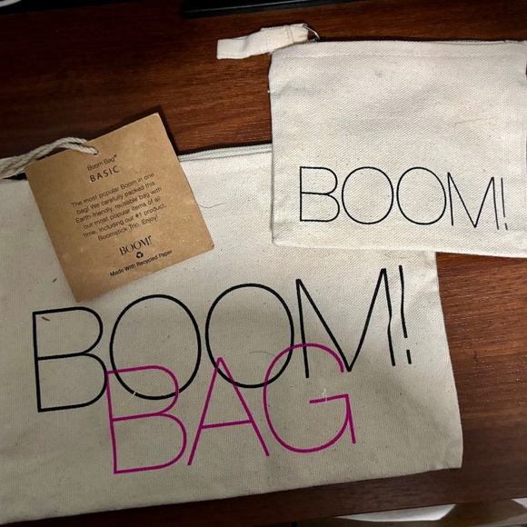 BOOMI BAG! Handbags - ****NEW**** BOOMI BAG!